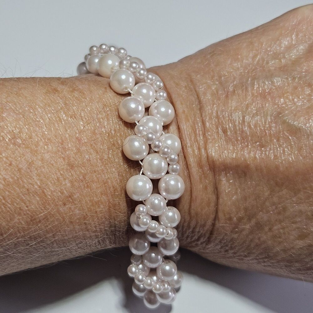 Vintage Double Helix Pastel Pink Faux Pearl Bracelet 8"